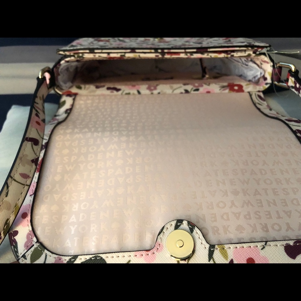 Kate Spade Bag - Picture 6 of 8